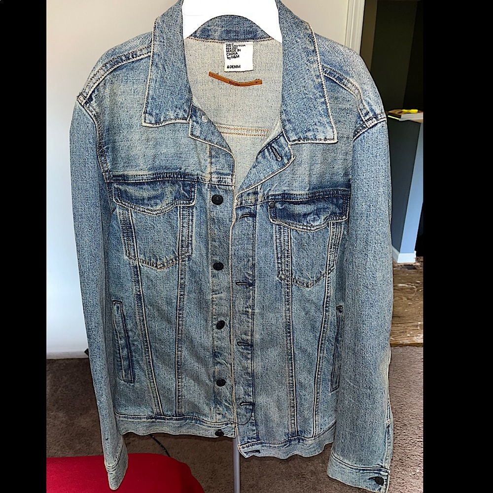 H&M Denim Jacket - Size S - Blue(Lightwashed)